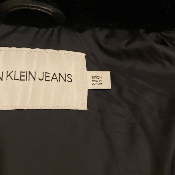CALVIN KLEIN JEANS WOMEN’S PUFFER JACKET - Picture 5 of 9